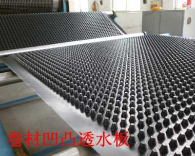 楚雄專業生產特殊型號復合排水板與組合排水板，優質建筑防水卷材生產廠家